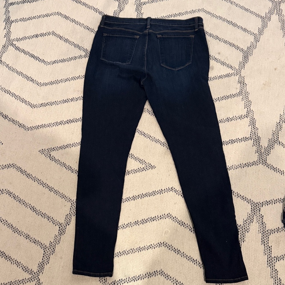 J Brand Dark Wash Women’s Jeans - Classic Slim Fit size 32 - Picture 5 of 9